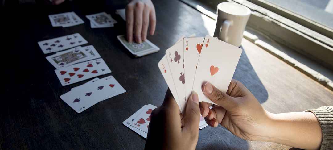 Cách chơi poker: Kinh nghiệm và quy tắc chơi 